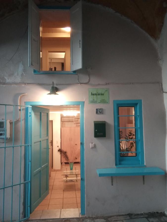 Sotoportego La Canea Esterno foto